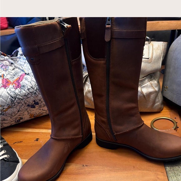 Eddie Bauer Trace Boots in excellent condition! - Picture 3 of 7